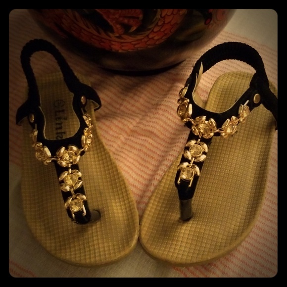 Gold Rose Sandals - Picture 1 of 3